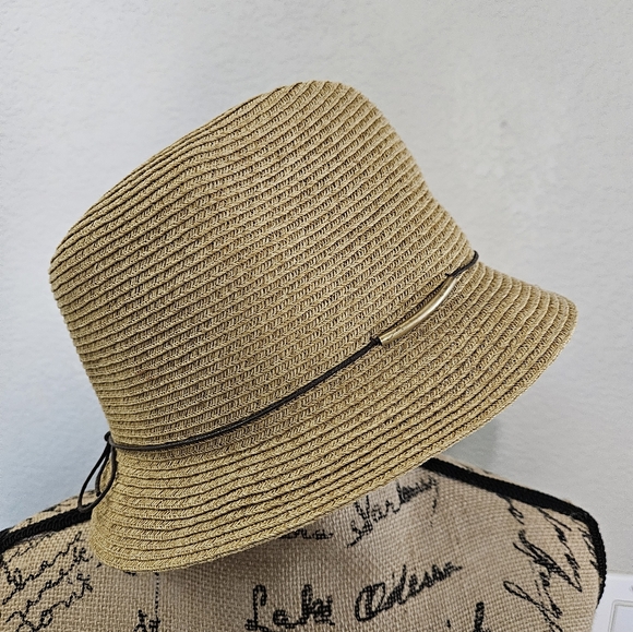 Sun Hat - Picture 1 of 3